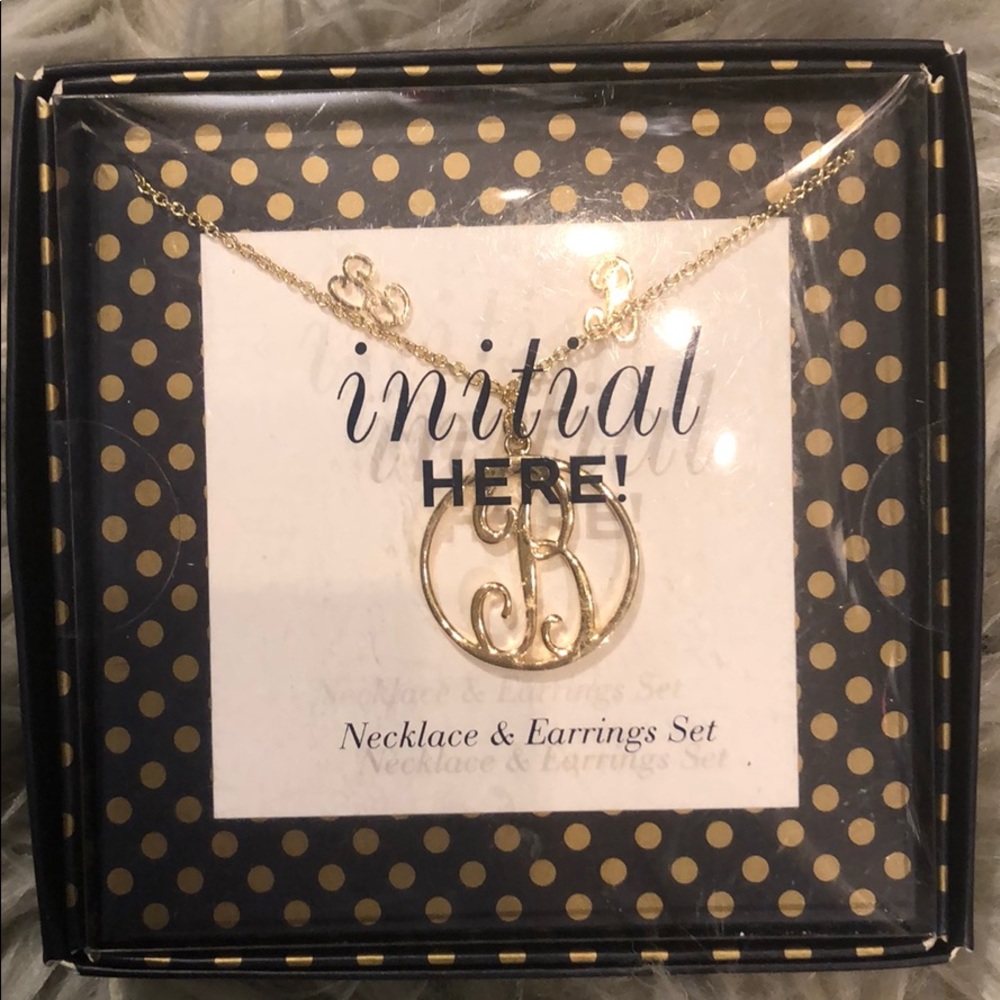 C. Wonder B monogram Gold Necklace & Earrings Set